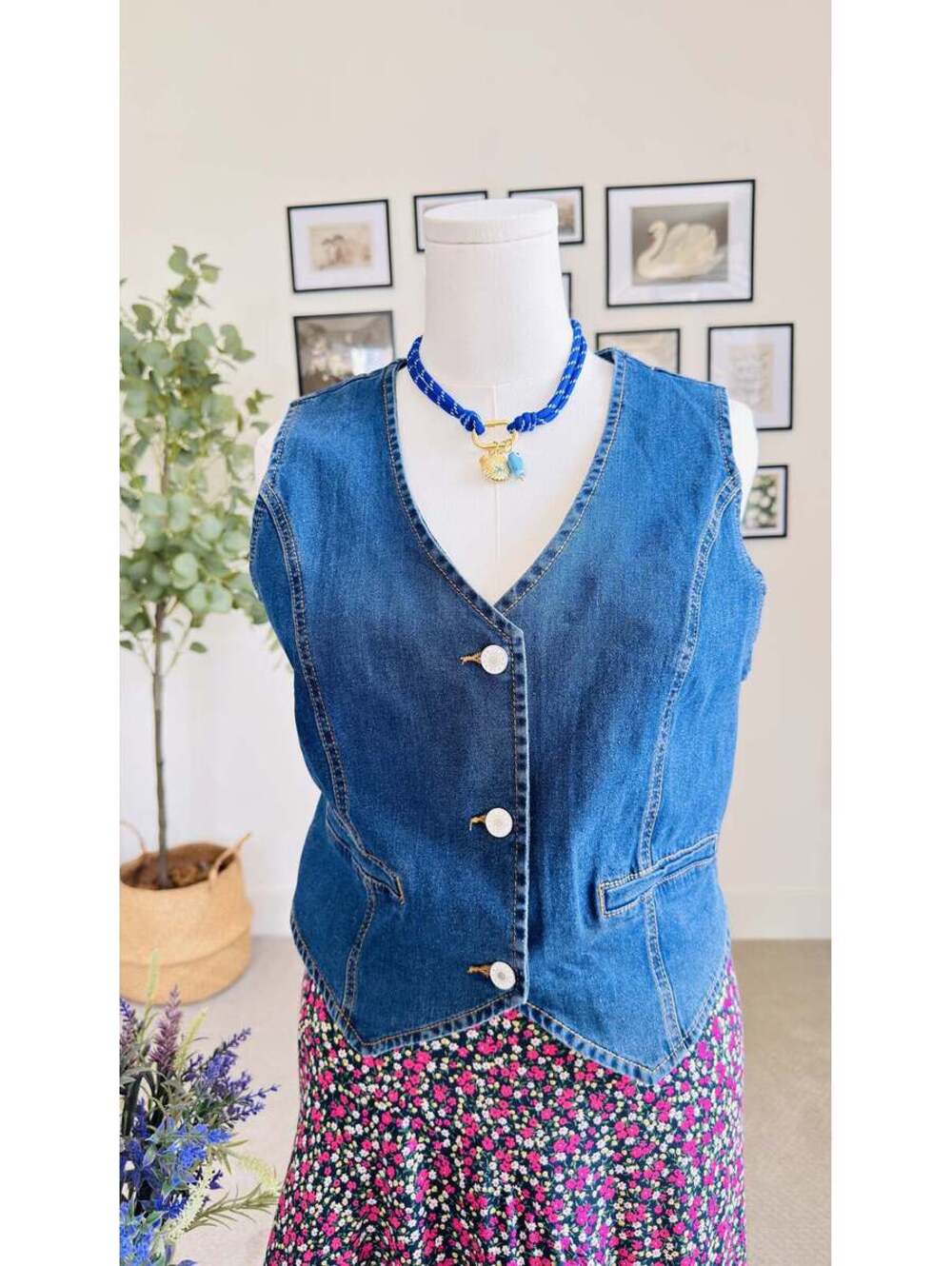 Boutique Denim Button-Front Vest - Size S - Picture 2 of 9
